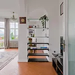 Majestic 1Bd Near Nevsky Cathedral With Balcony